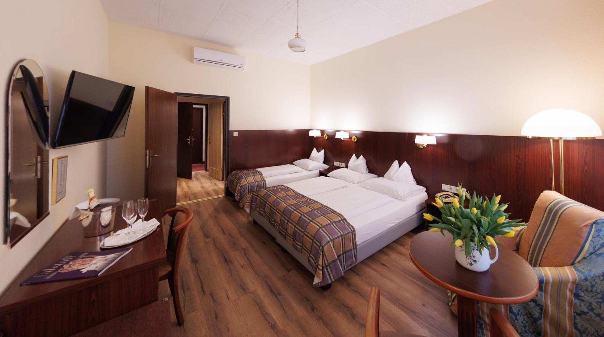 Continental Hotel-Pension Вена Экстерьер фото