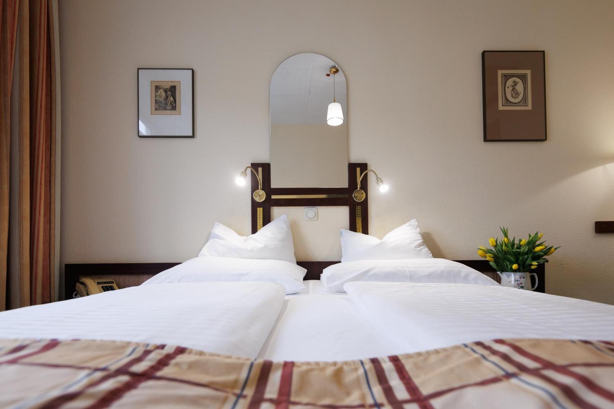 Continental Hotel-Pension Вена Экстерьер фото